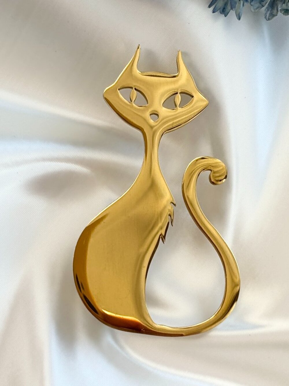 Kitten Cat Kitty Gold Toned Minimalist Cute Figural Brooch Pin - Picture 10 of 10